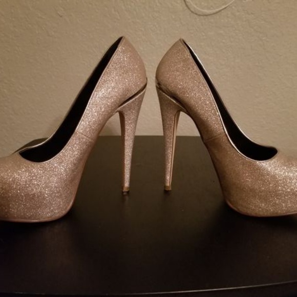 Shoes - Picture 2 of 2